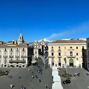 Appartamento “al Duomo”, Aeroporto di Catania Fontana Rossa